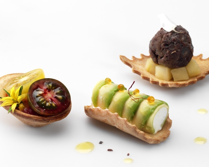 PANADERÍA-HARINA-HUEVOS